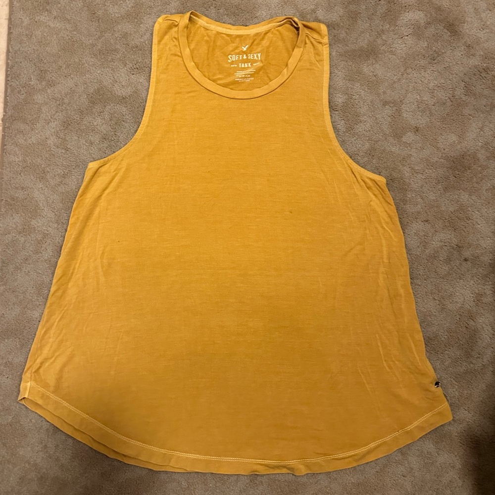 AMERICAN EAGLE SOFT AND SEXY TANK TOP SIZE SMALL PETITE